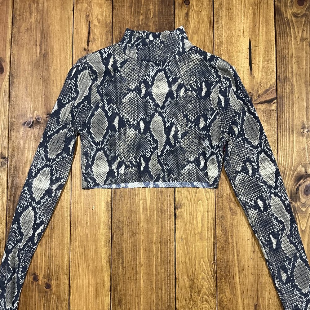 Gator Print Crop Top